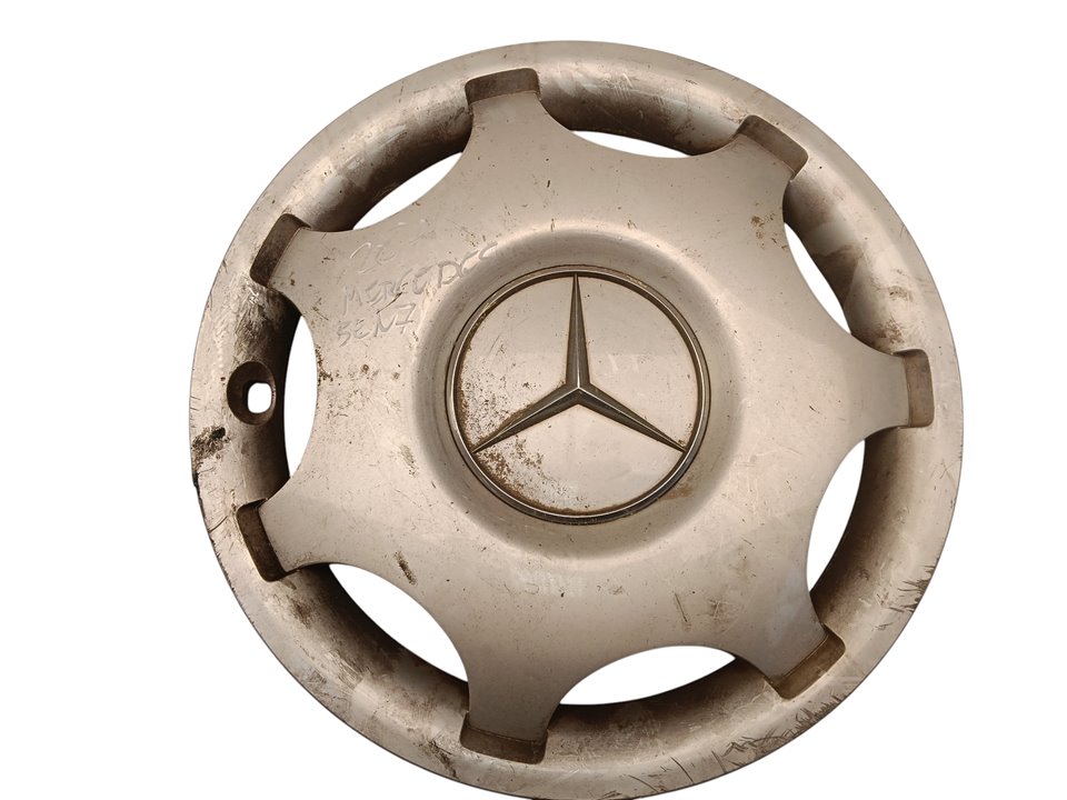 Tapacubos Mercedes-Benz C (BM 203)