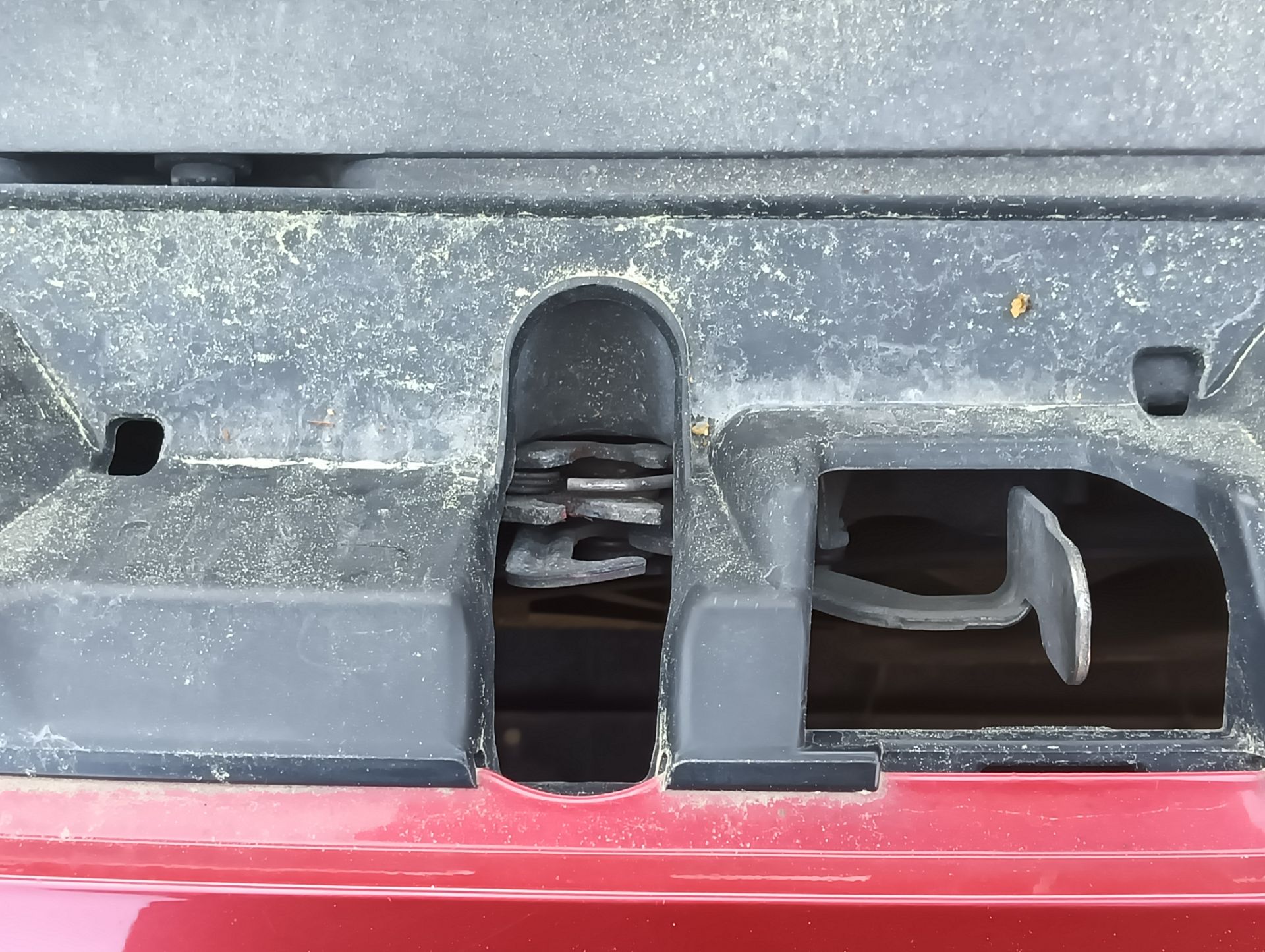 Cerradura capó Peugeot 308