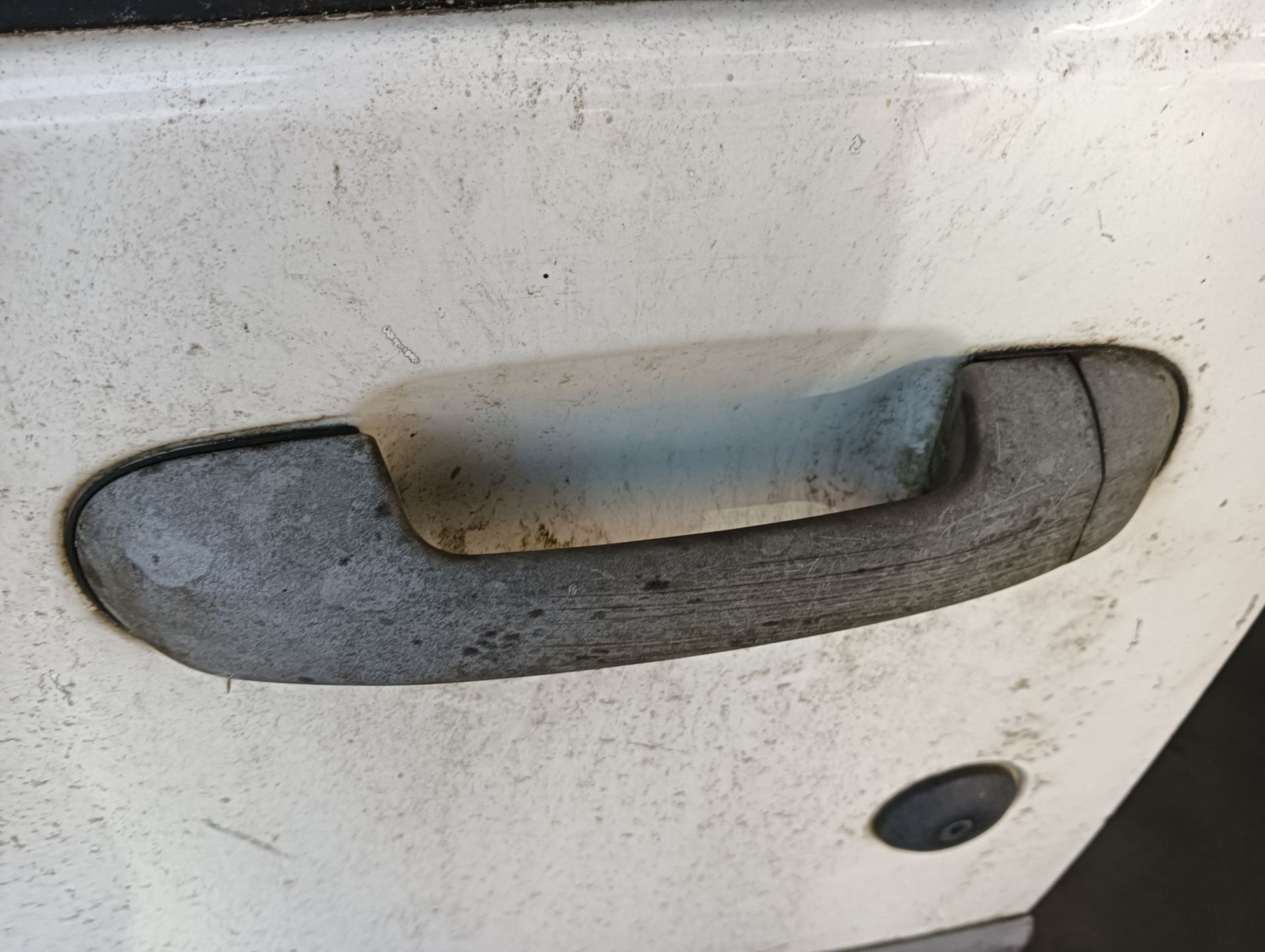 Maneta exterior delantera izquierda Ford Transit Connect (TC7), foto 1 de 1