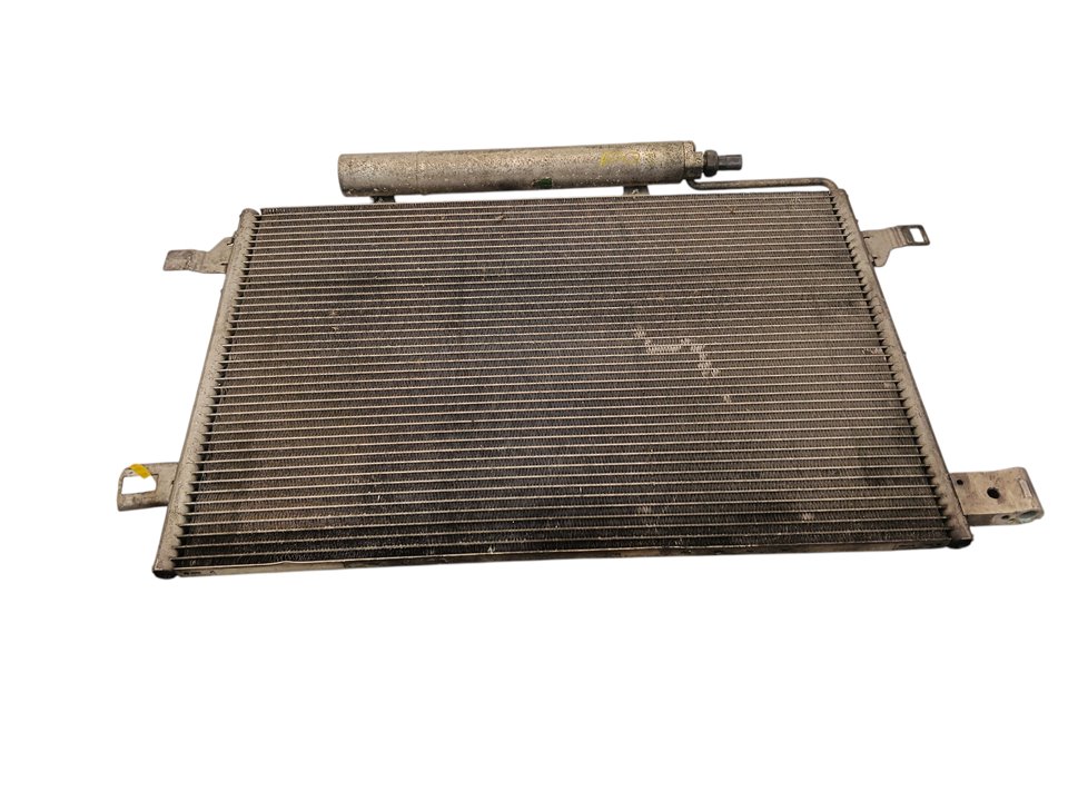 Condensador / radiador aire acondicionado Mercedes-Benz A (BM 169)