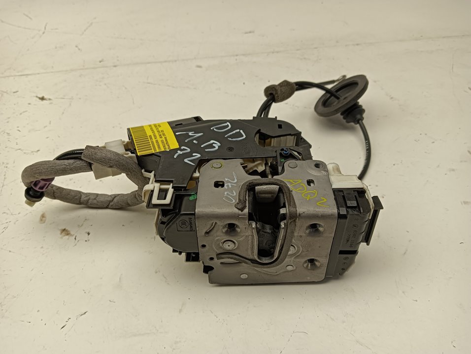 Cerradura puerta Mercedes-Benz E (BM 207)