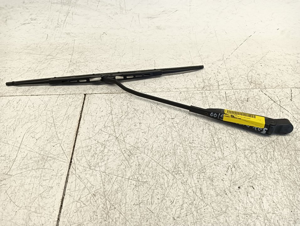 Brazo limpia Renault Express