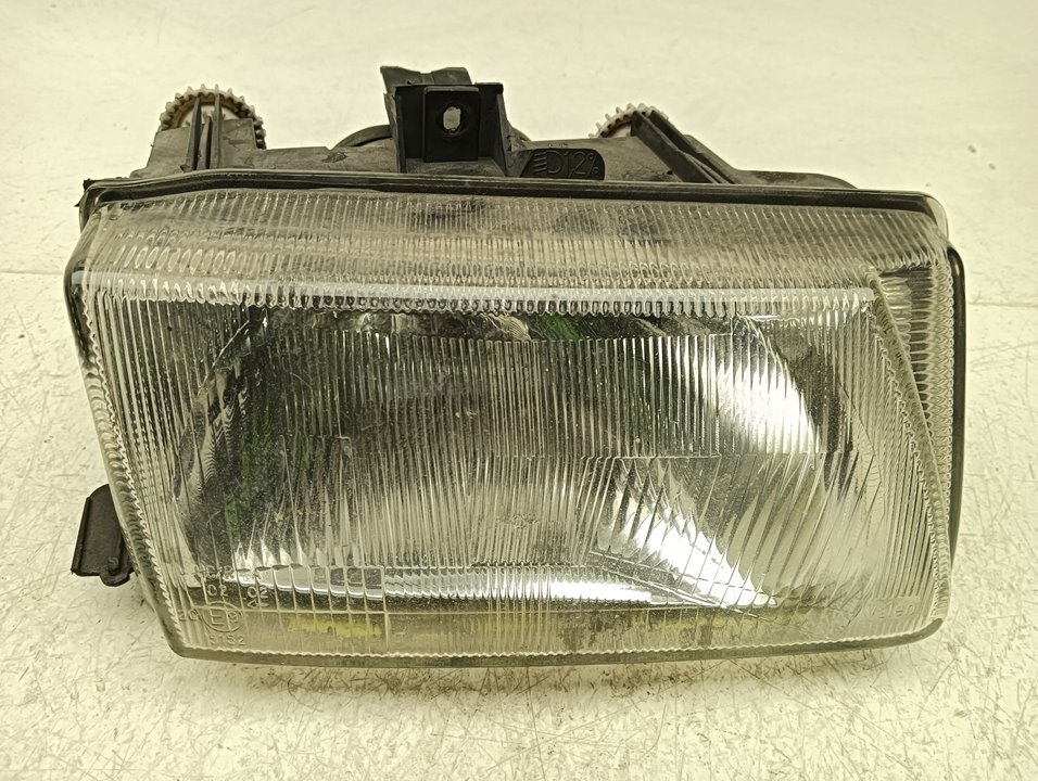 Faro SEAT Cordoba (6K2)