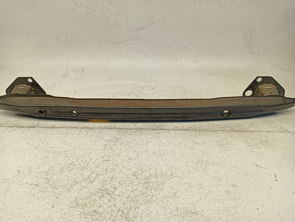 Refuerzo paragolpes Peugeot 207