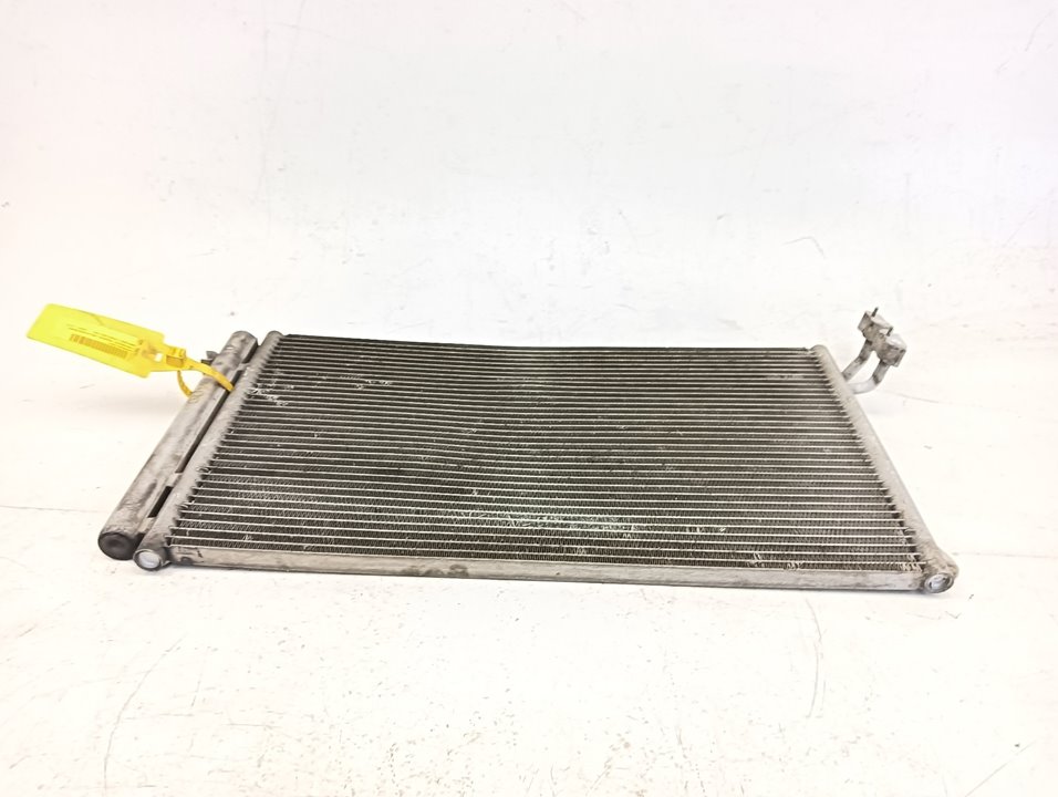 Condensador / radiador aire acondicionado BMW 1 (E82)