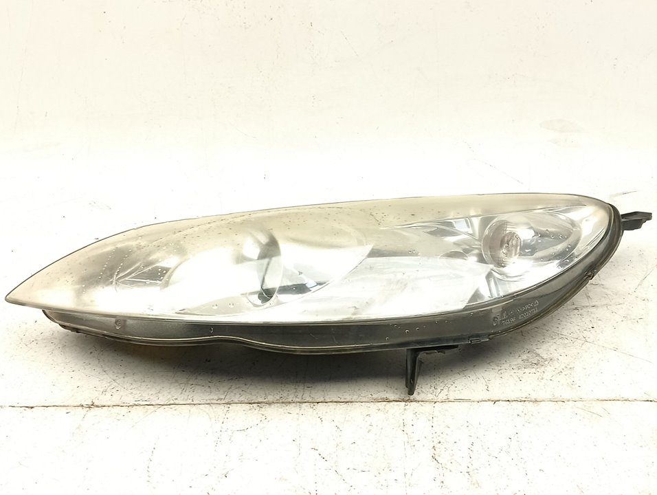 Faro Peugeot 407