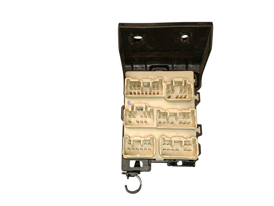 Caja relés / fusibles Toyota Corolla Verso (R1)