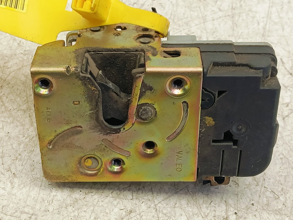 Cerradura puerta Peugeot 206