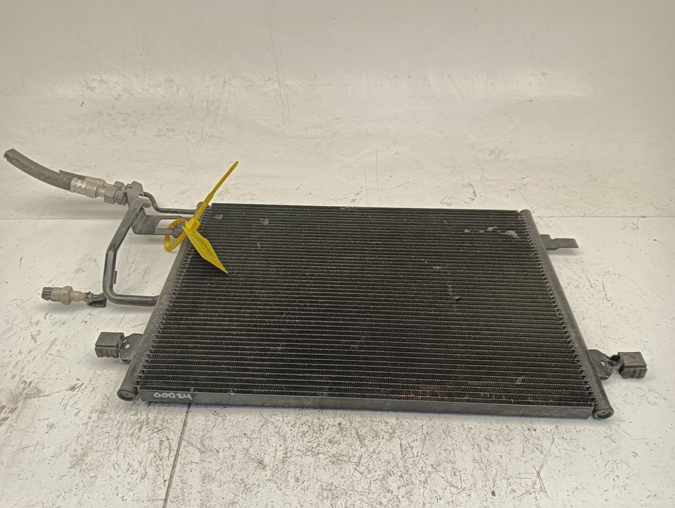 Condensador / radiador aire acondicionado Audi A6 (4B2)
