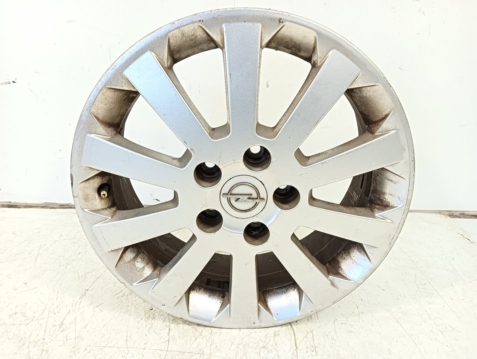 Llanta Opel Astra G