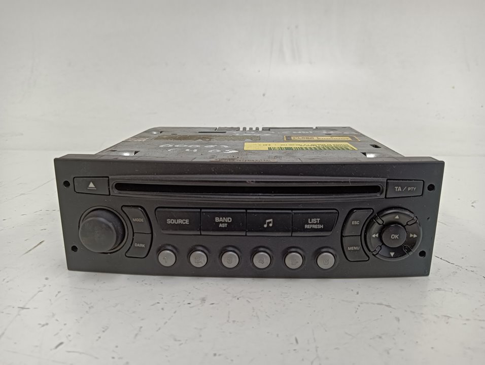 Sistema audio / radio CD Citroën C4, foto 1 de 2