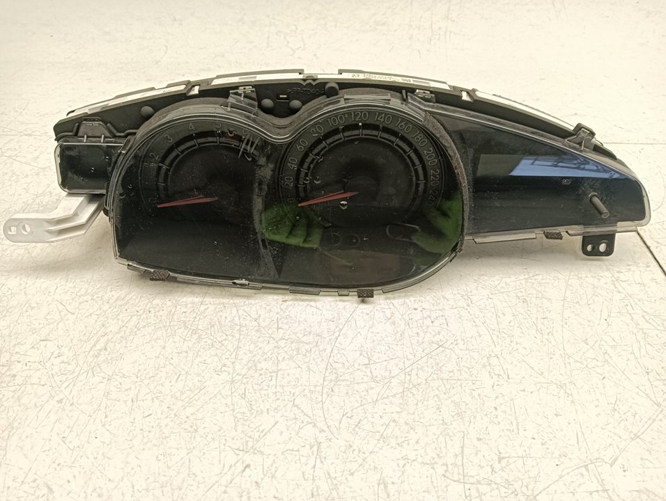 Cuadro instrumentos Toyota Verso (AUR2/ZGR2)