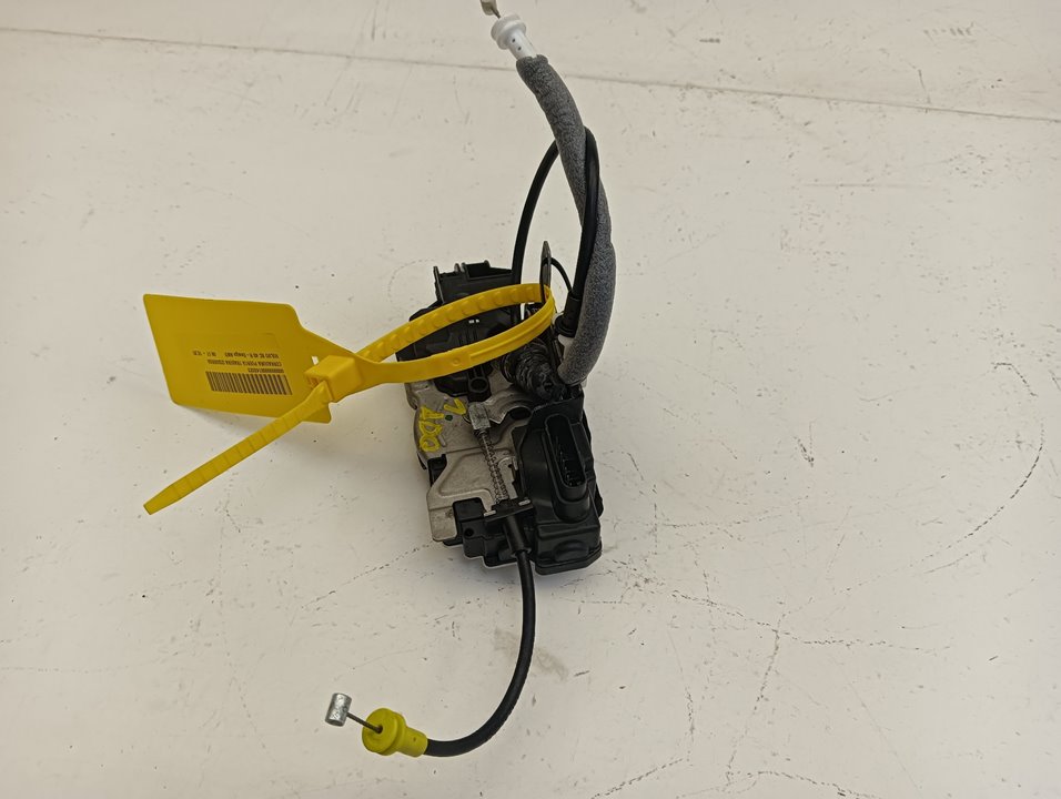 Cerradura puerta Volvo XC40