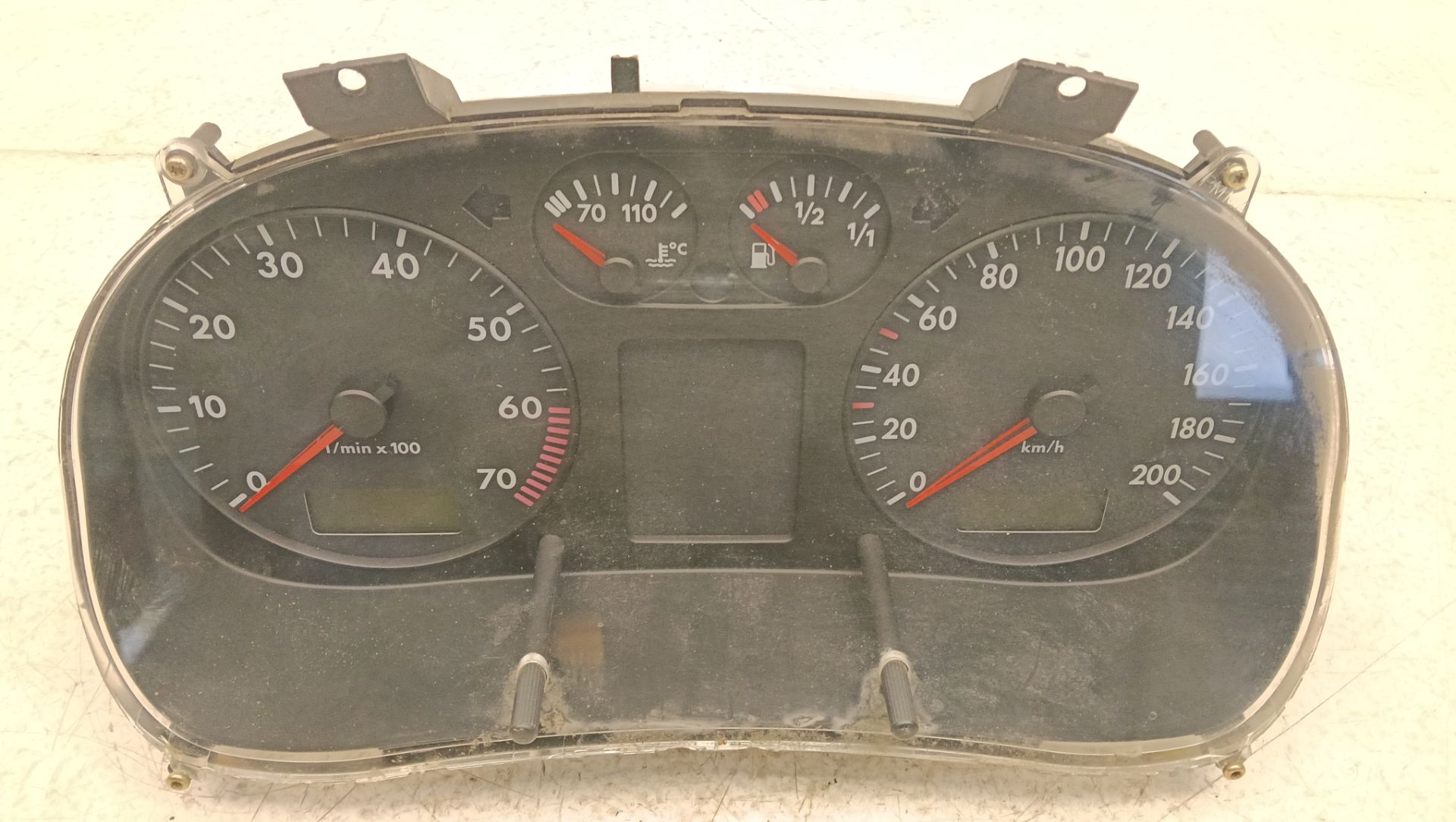 Cuadro instrumentos SEAT Arosa (6H1)