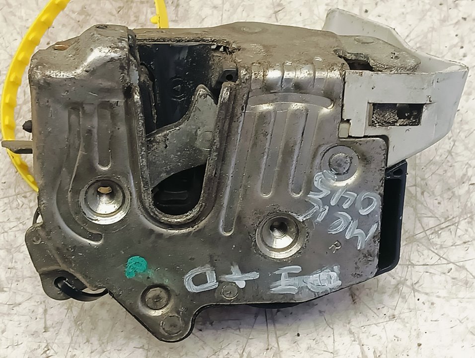 Cerradura puerta Mercedes-Benz E (BM 124)