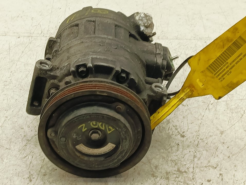 Compresor aire acondicionado Volkswagen Passat (3B3)