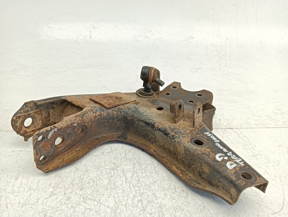 Brazo suspensión Ford Maverick (ML)