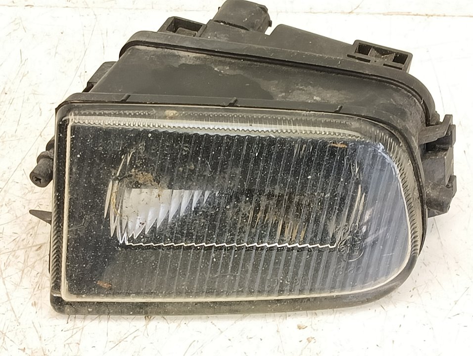 Faro antiniebla BMW 5 (E34)