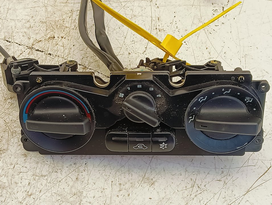 Mando calefacción / aire acondicionado Tata Gran Safari