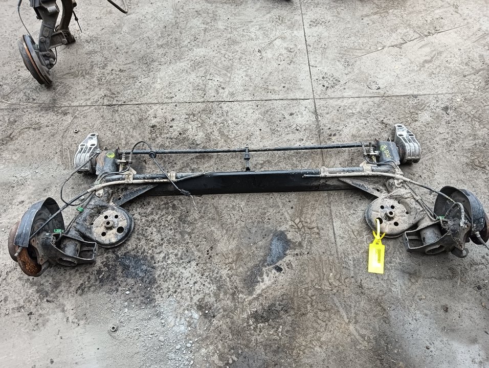 Puente Audi A6 (4B5)