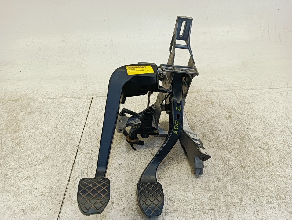 Pedal embrague Audi A4 (8E)