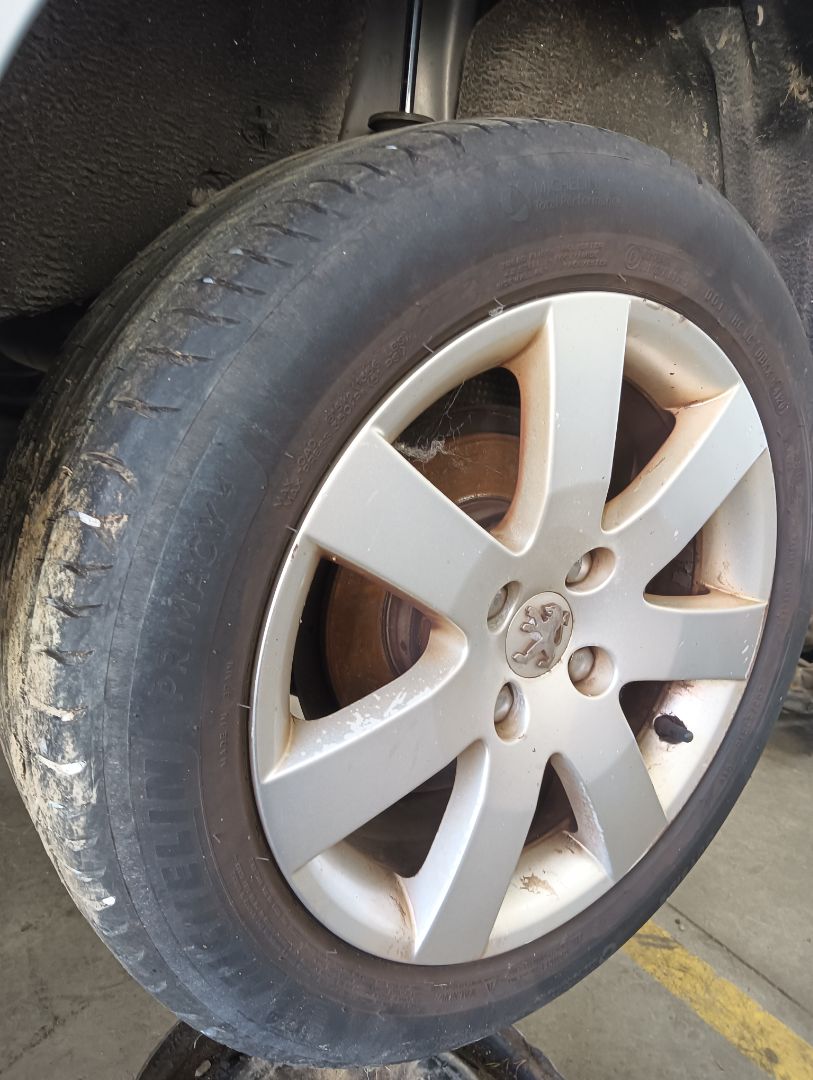 Neumático Peugeot 308
