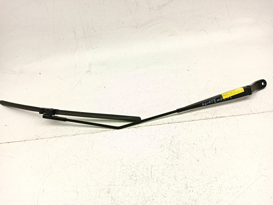 Brazo limpia Peugeot 207