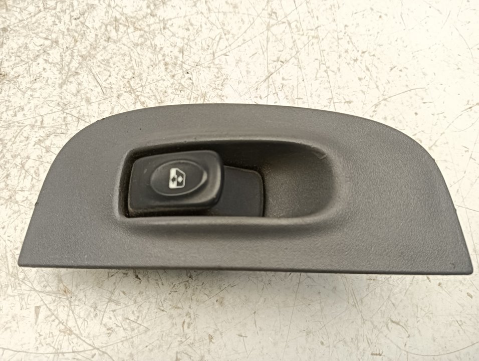 Mando elevalunas Renault Megane I (LA0)