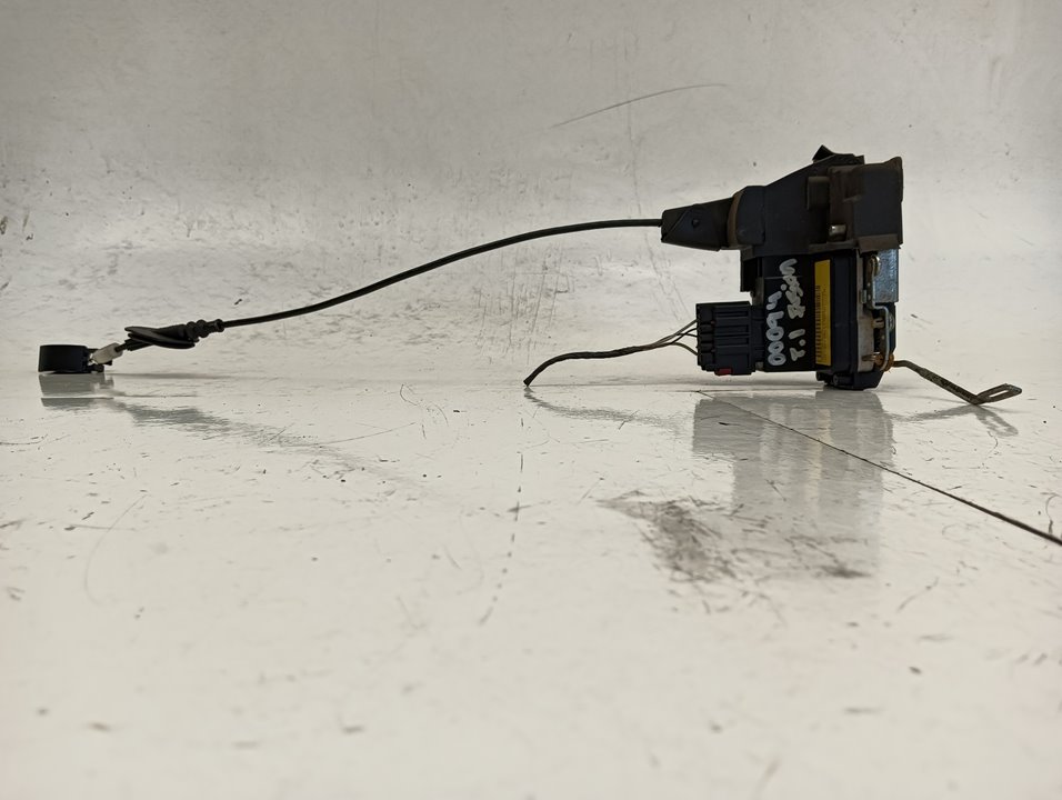 Cerradura puerta Ford Fusion (CBK)