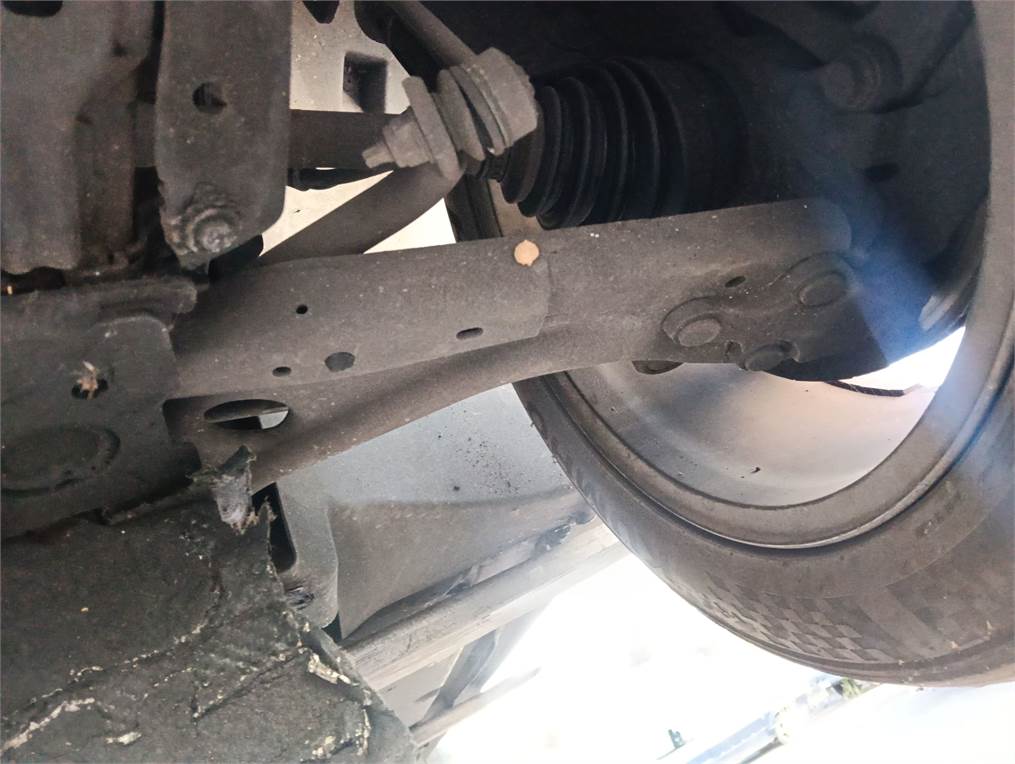 Brazo suspensión Peugeot 508 (R8)