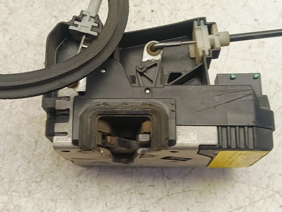 Cerradura puerta Opel Corsa C