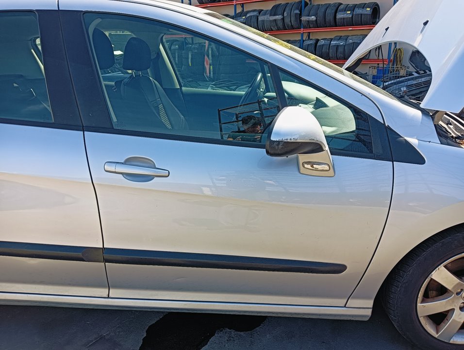 Puerta Peugeot 308
