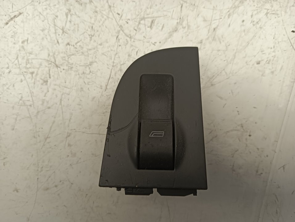Mando elevalunas Audi A6 (4B2)