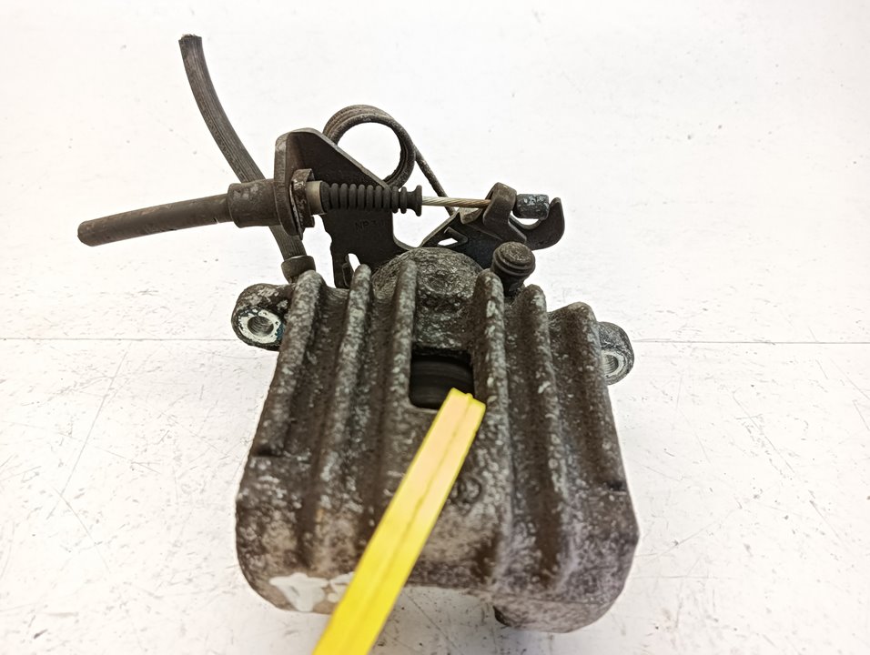 Pinza de freno Audi A6 (4B2)