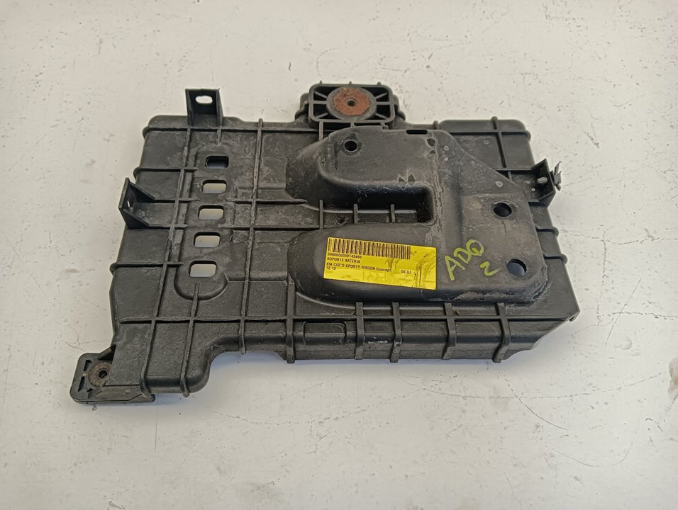 Soporte batería Kia Ceed Sportswagon (ED)