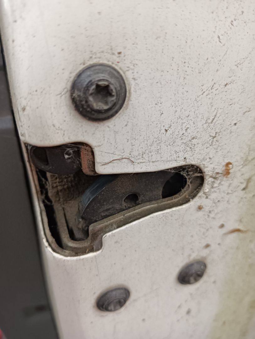 Cerradura puerta Ford Transit Connect (TC7)