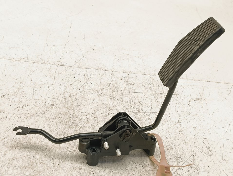 Pedal acelerador Opel Astra G