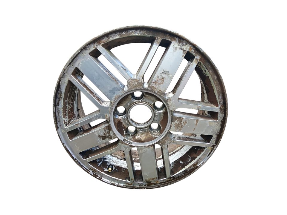 Llanta Ford Focus (CAP)