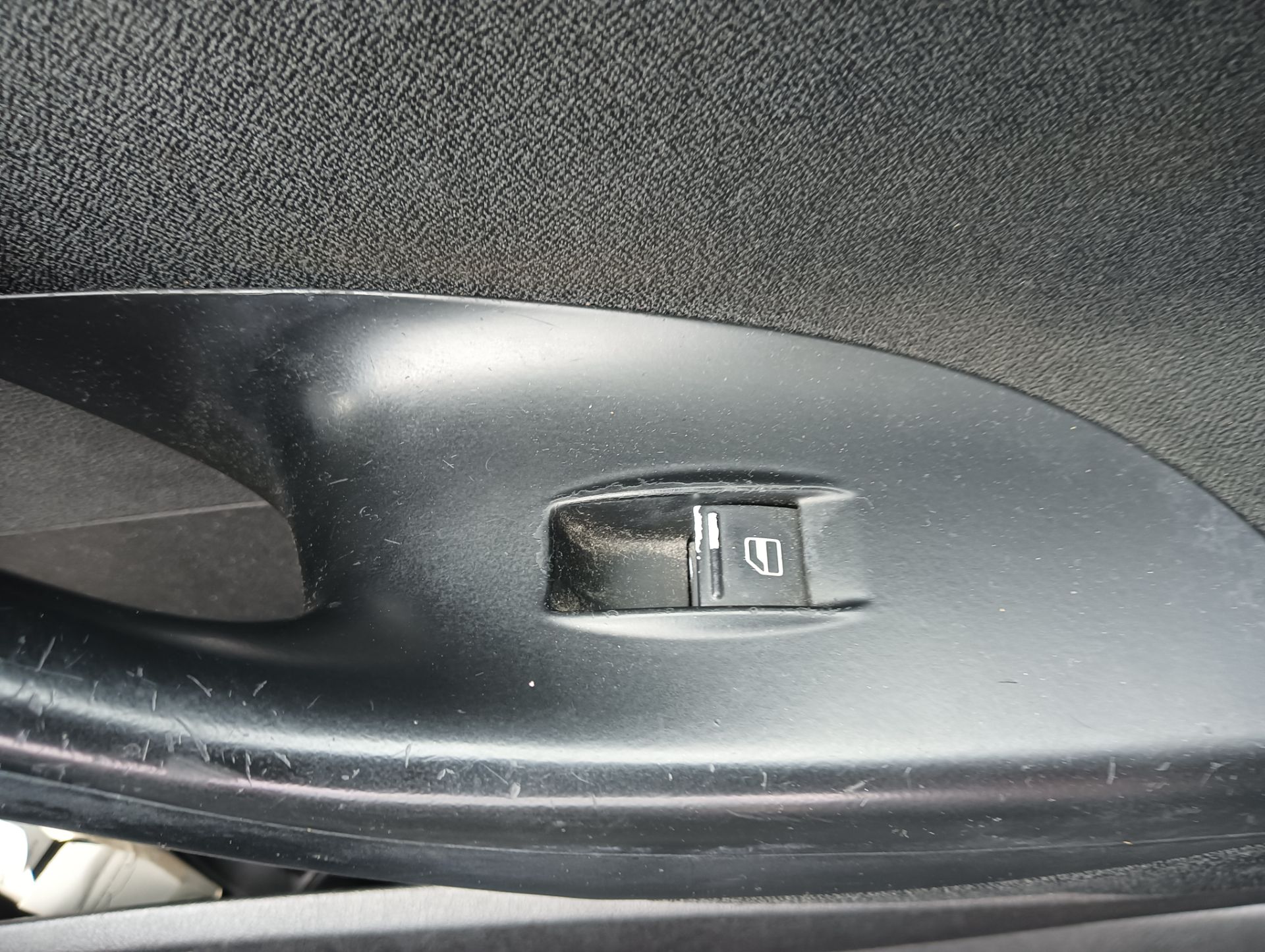 Mando elevalunas Volkswagen Passat (3C2)