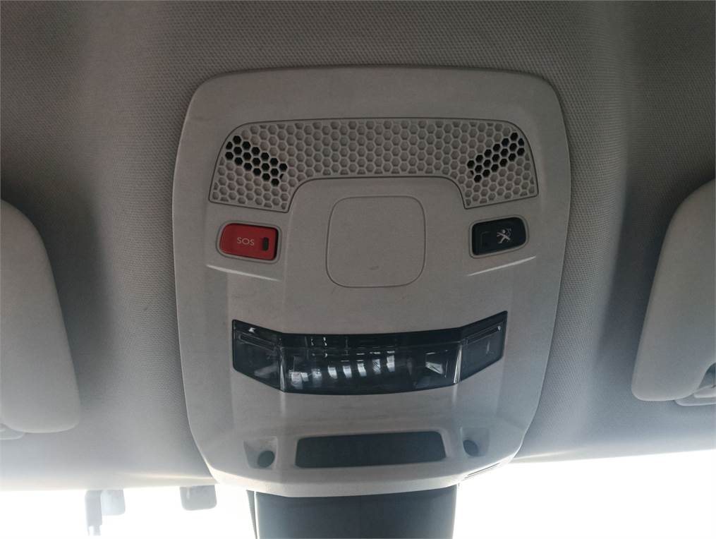 Luz interior Peugeot 508 (R8)