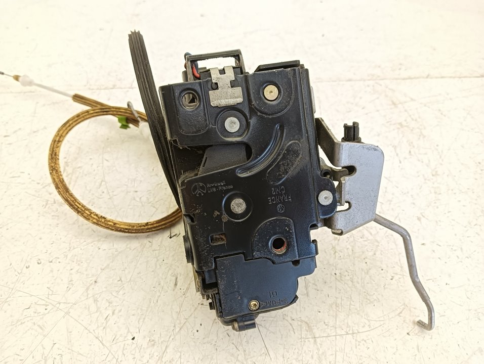 Cerradura puerta Audi A6 (4B5)