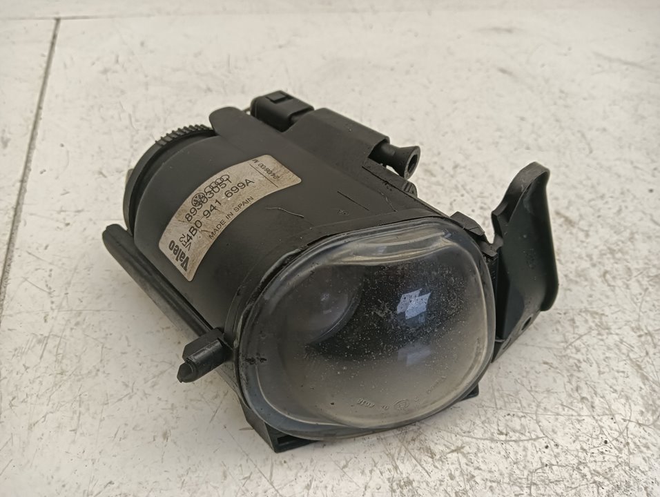 Faro antiniebla Audi A6 (4B2)