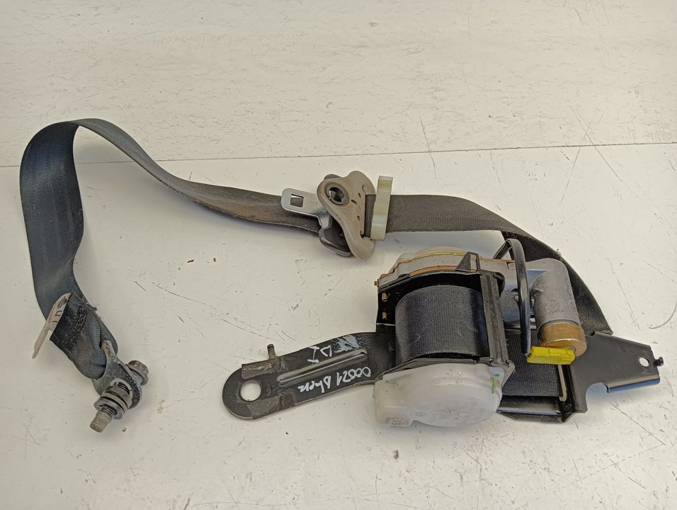 Cinturón seguridad Nissan Almera (N16/E)