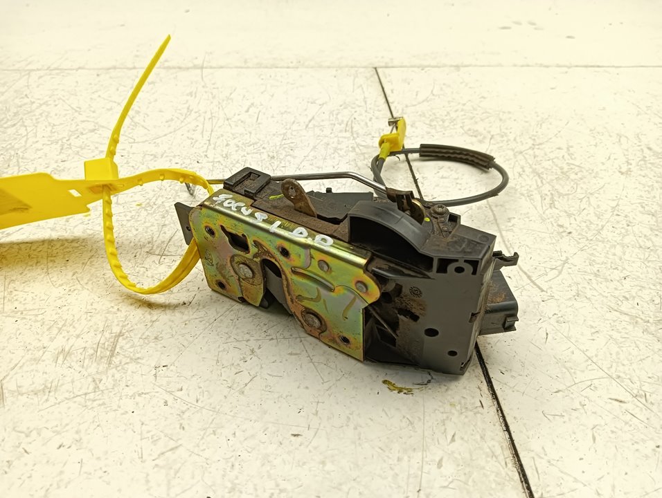 Cerradura puerta Ford Focus (CAK)