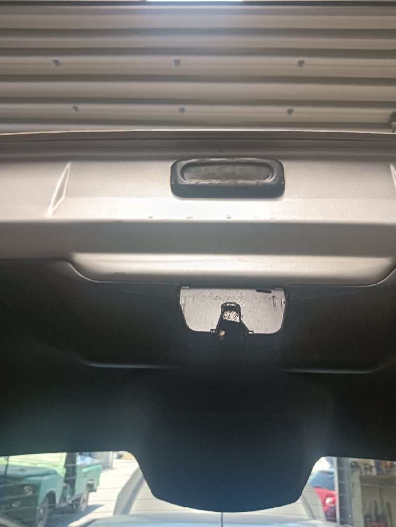 Cerradura maletero / portón Peugeot 308