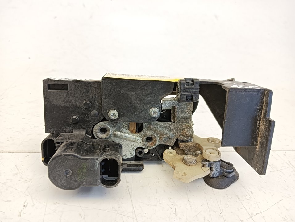 Cerradura puerta Alfa Romeo 156