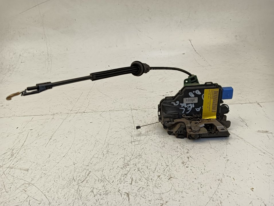 Cerradura puerta delantera derecha SEAT Ibiza * (6L1), foto 1 de 5