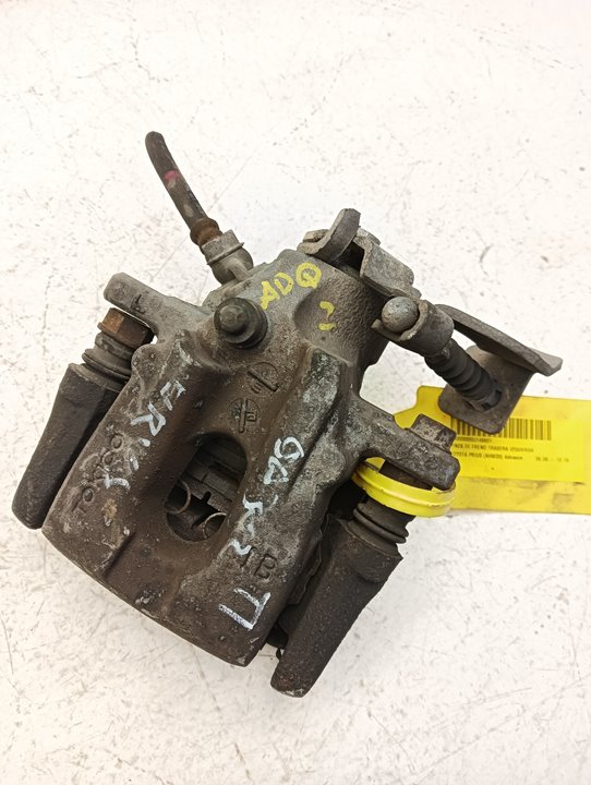 Pinza de freno Toyota Prius (ZVW30)