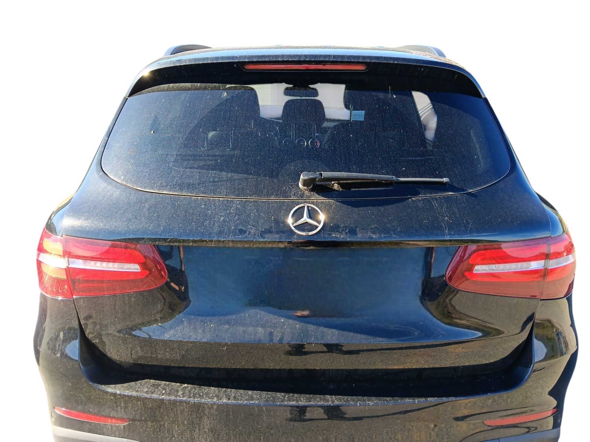 Portón Mercedes-Benz GLC (BM 253)