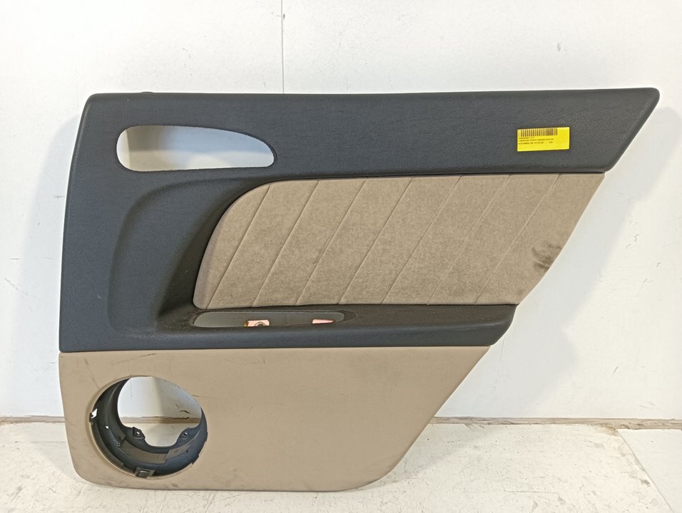 Guarnecido puerta Alfa Romeo 156